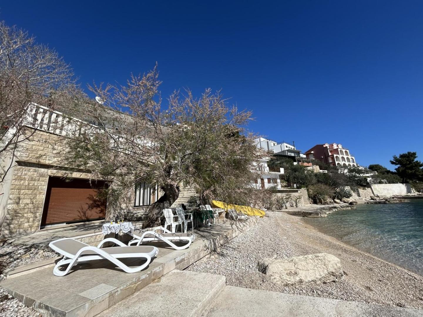 Azure Apartments By The Sea Near City Оміш Екстер'єр фото